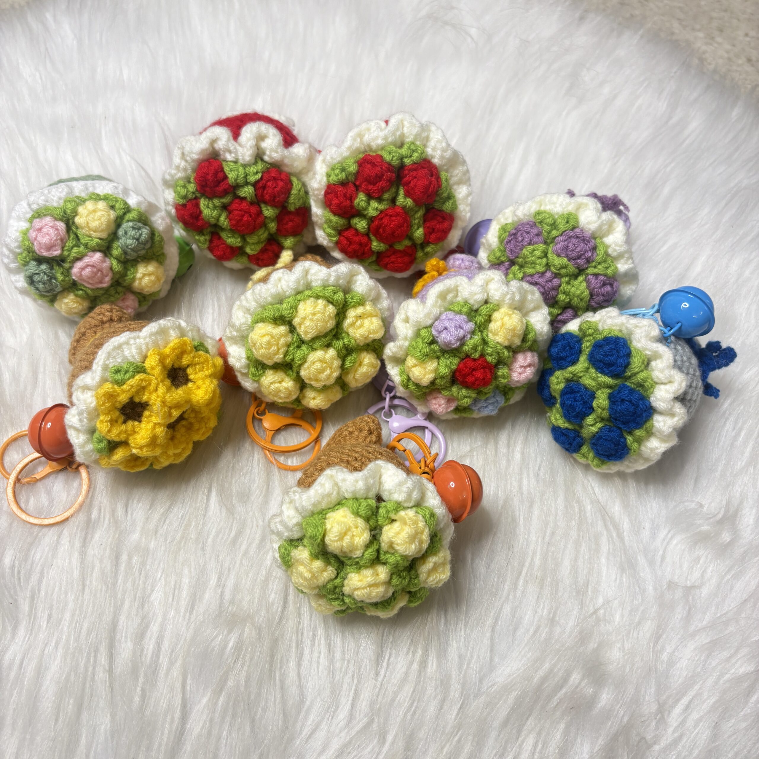 Flower bouquet crochet keychains
